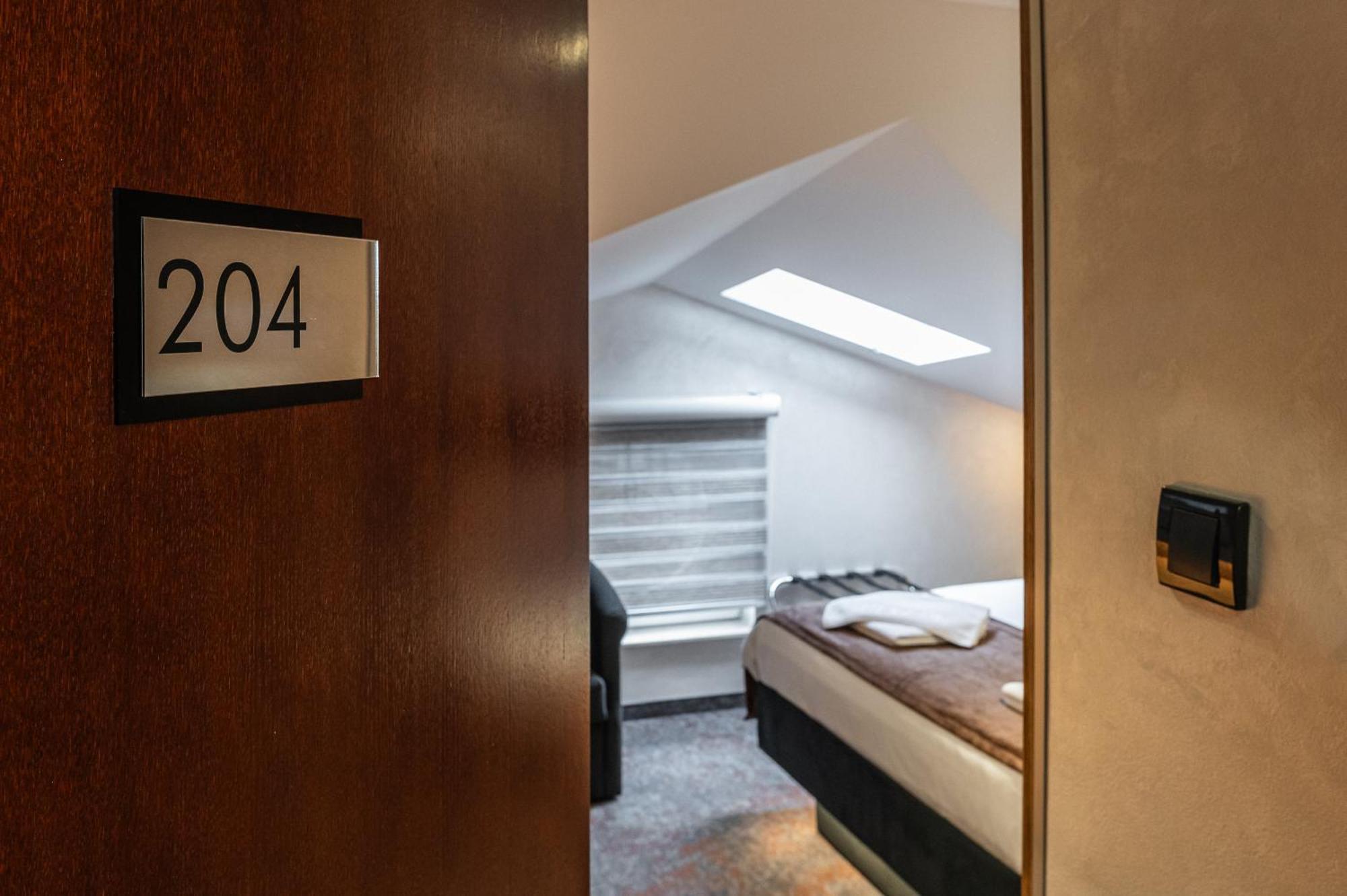 Hotel Astral Šabac Rom bilde