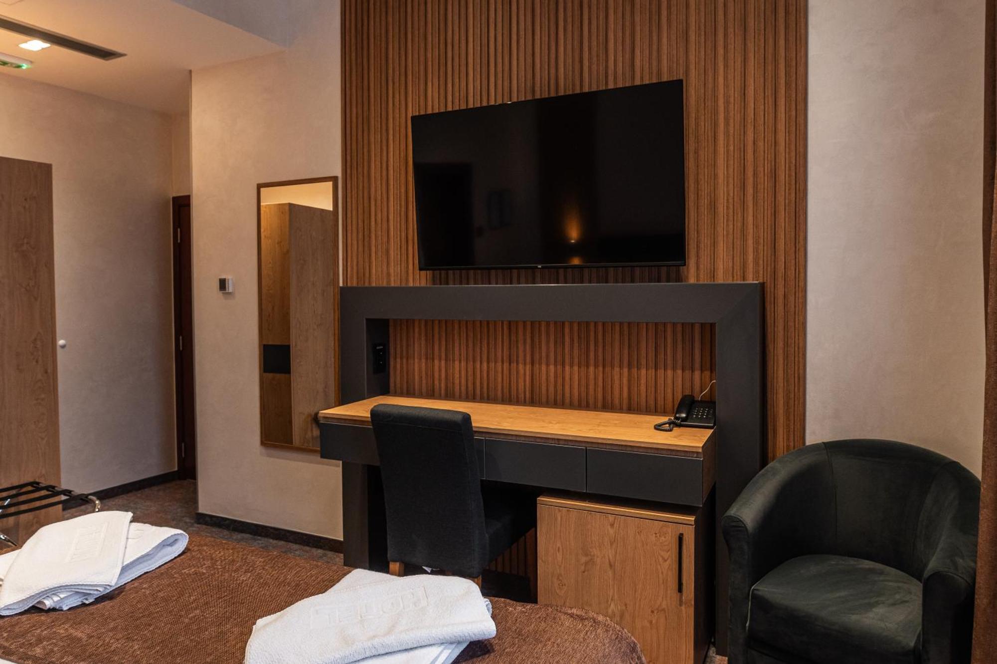 Hotel Astral Šabac Rom bilde