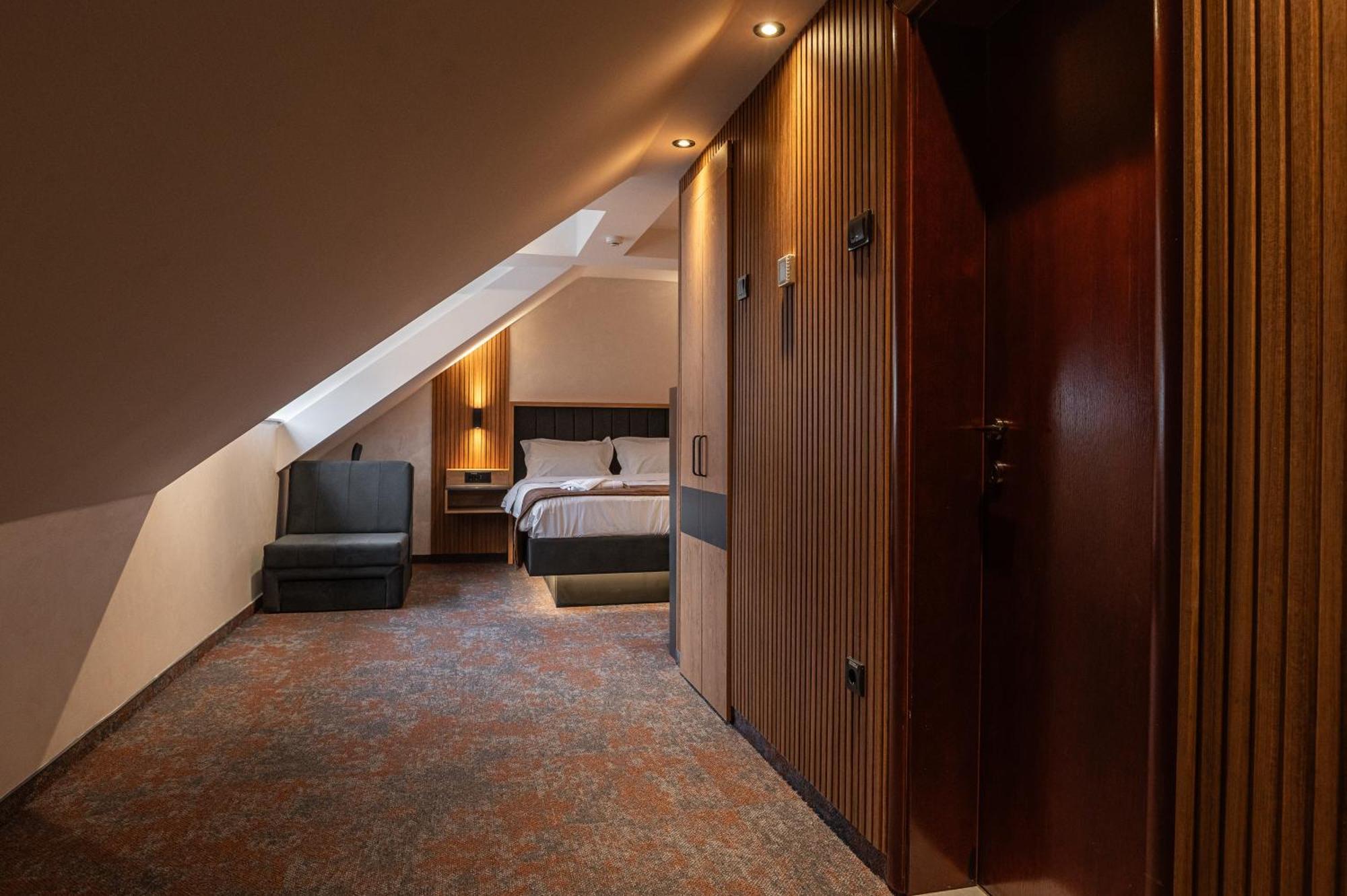 Hotel Astral Šabac Rom bilde