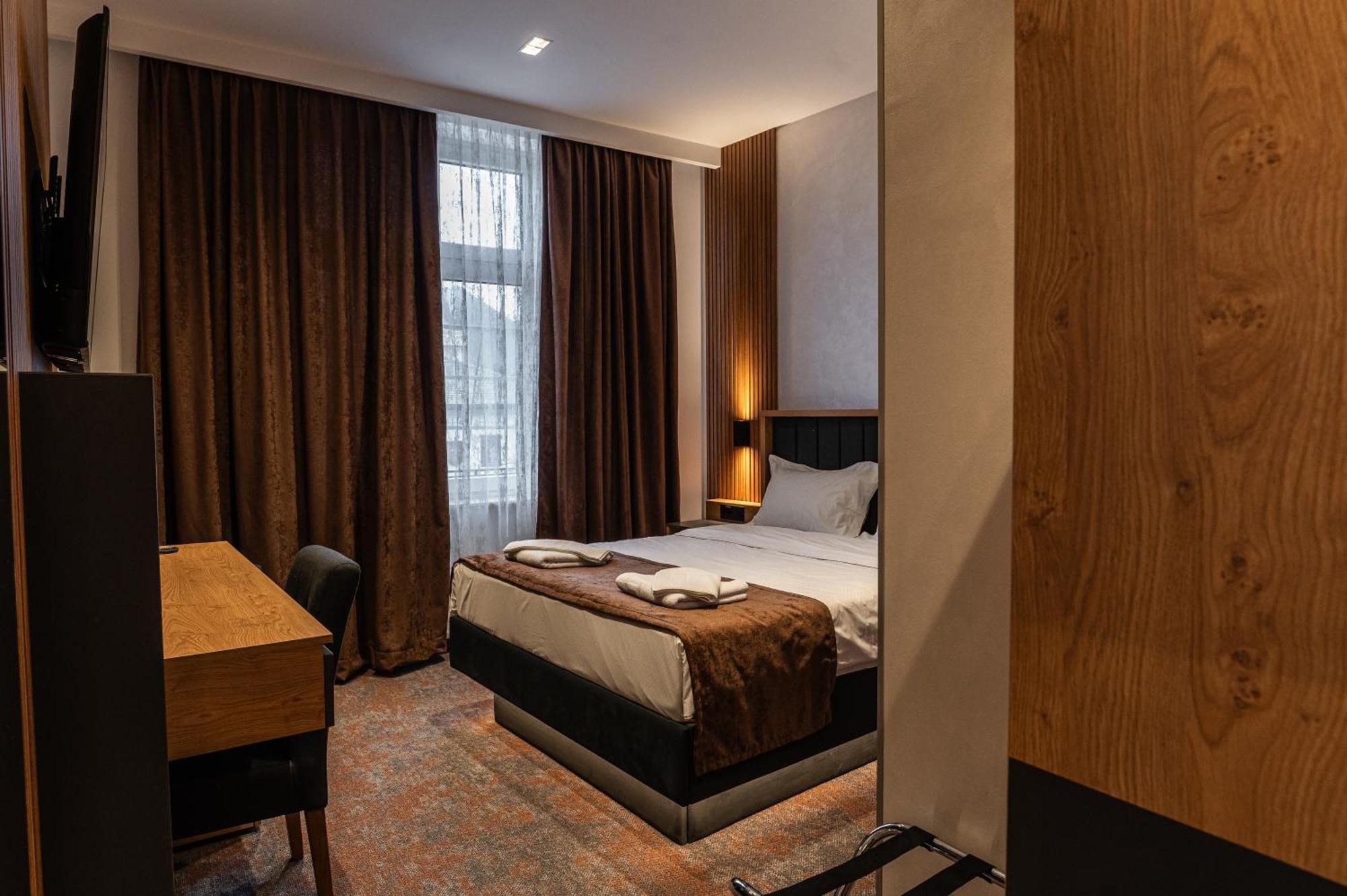 Hotel Astral Šabac Rom bilde