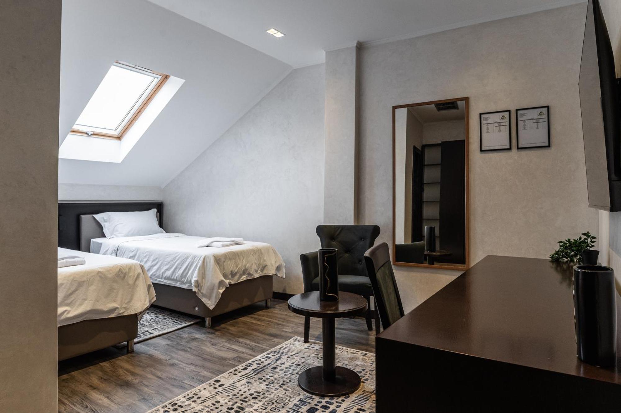 Hotel Astral Šabac Rom bilde