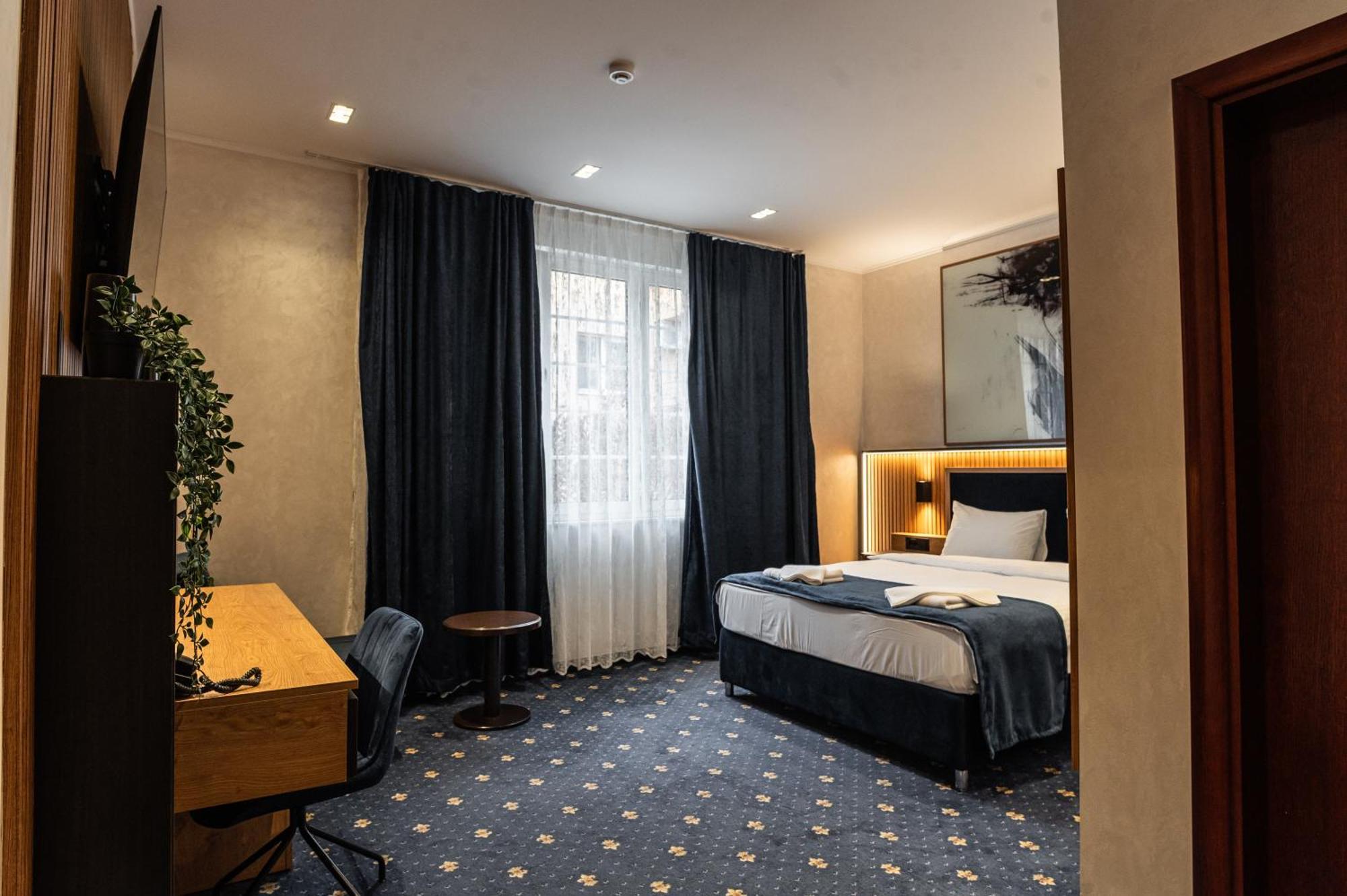 Hotel Astral Šabac Rom bilde